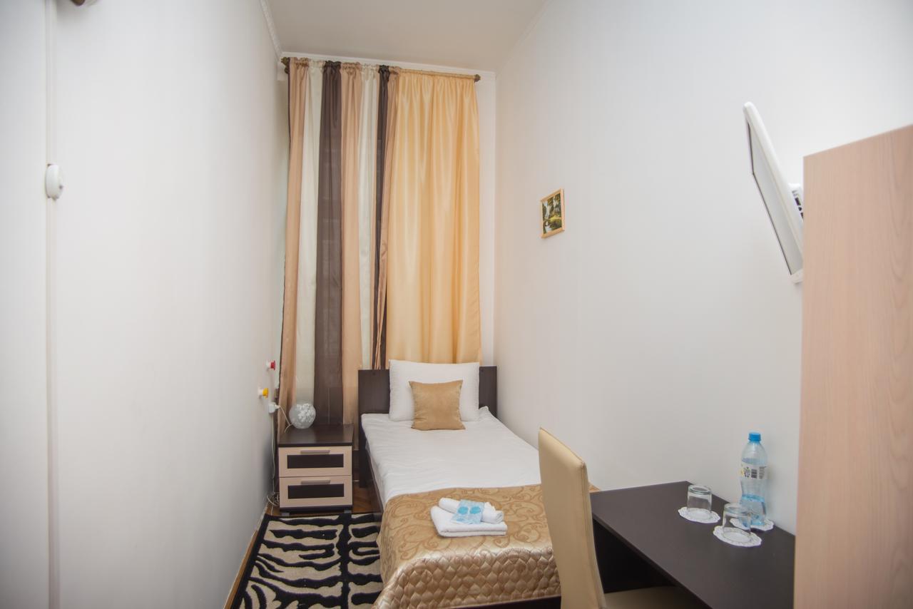 Room Sad 3 Moskow Bagian luar foto